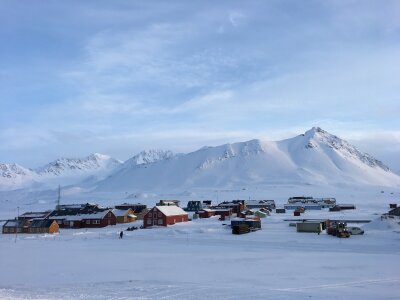 Winter photo of the research settlement Ny-Ålesund in Svalbard